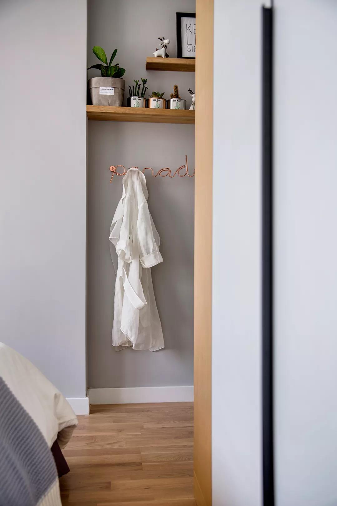 2米6墙面悬空电视柜怎么做,客厅85寸电视柜做多高