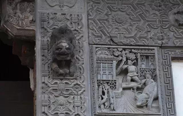 成龙捐收藏全部古建筑,成龙的古建筑和收藏品是什么