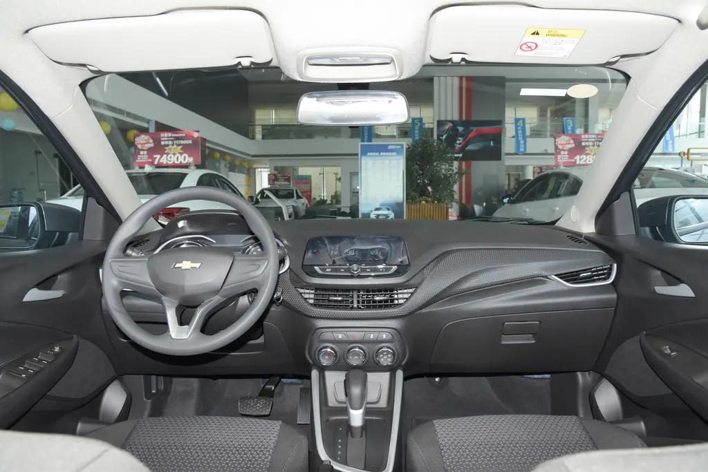 雪佛兰科沃兹测评2020款自动挡,雪佛兰科沃兹测评1.0