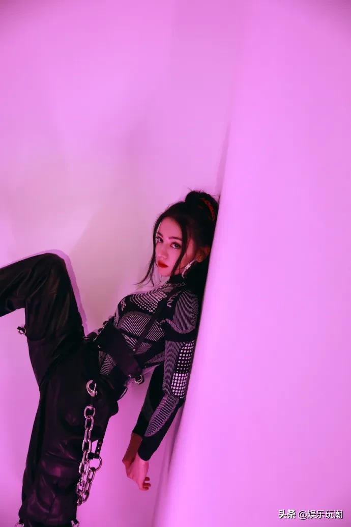 迪丽热巴人间富贵花舞蹈,人间富贵花迪丽热巴完整