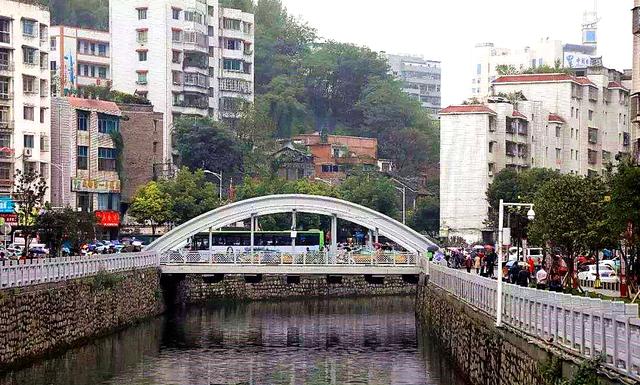 贵州省毕节市最好的五所高中,毕节市最好的初中排名