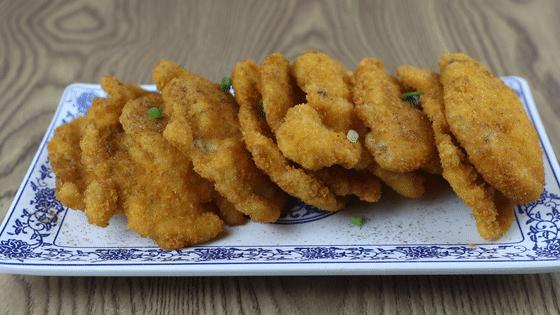 自制炸鸡排外酥里嫩好吃又健康,好吃又简单的炸鸡排