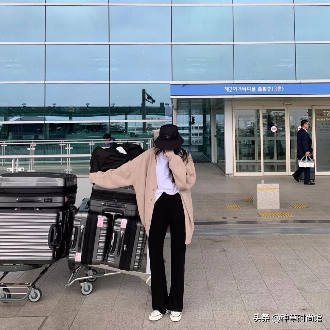 长皮衣外套女怎么穿好看,肥大的外套怎么穿好看