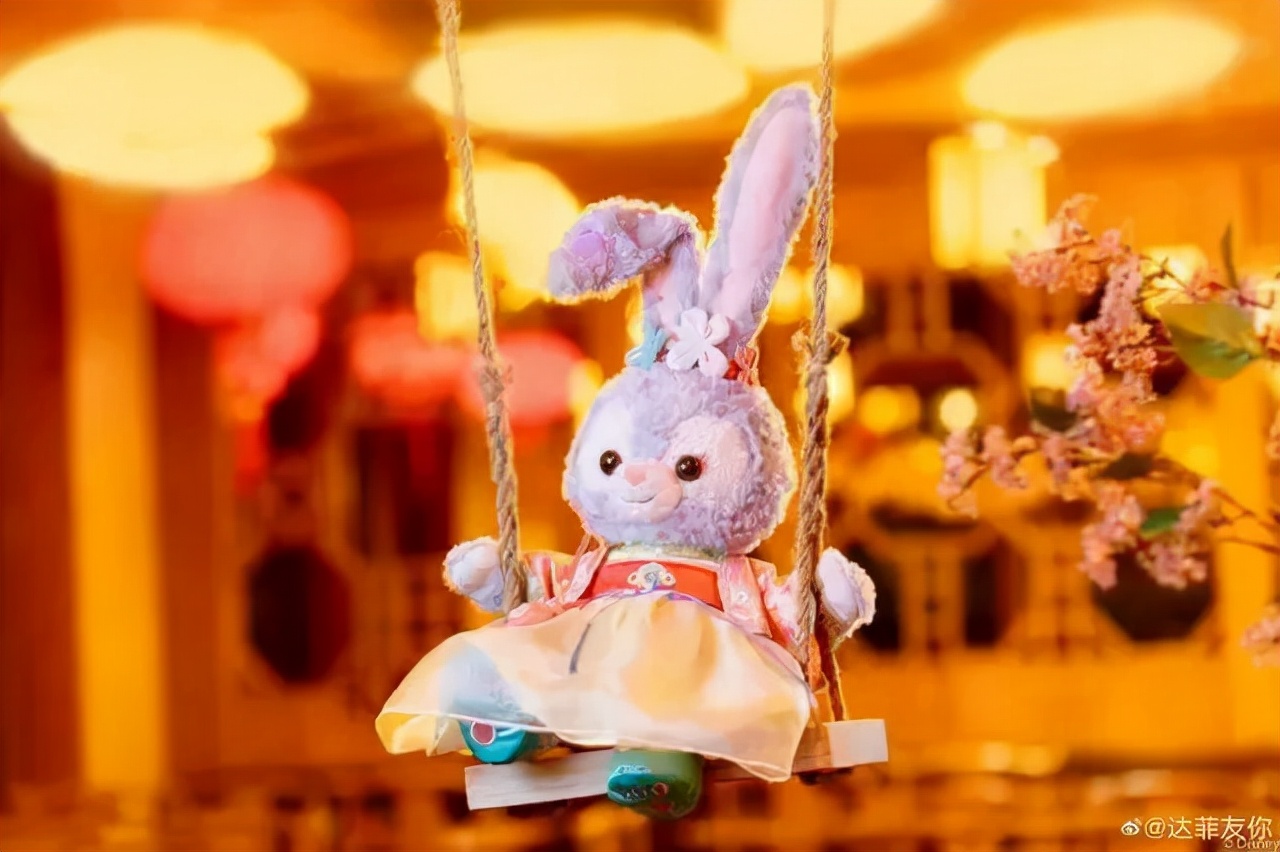 比炒鞋还疯狂，迪士尼的“造星计划”有多赚？