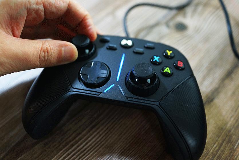 北通阿修罗3手柄灵敏度,可调摇杆灵敏度的游戏手柄