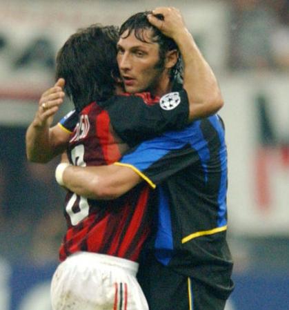 为数不多熬夜看球的理由——米兰德比