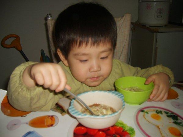 3岁孩子脾胃虚弱积食怎么办,3岁宝宝脾虚积食可以推拿吗