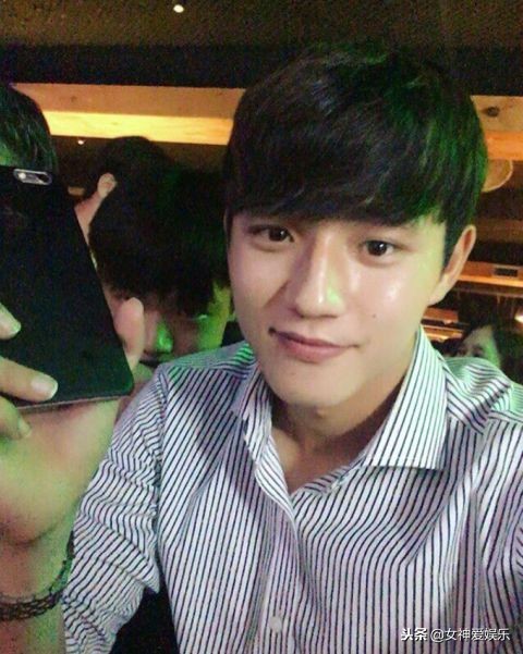 shinee金起范珉豪,shinee崔珉豪李泰民