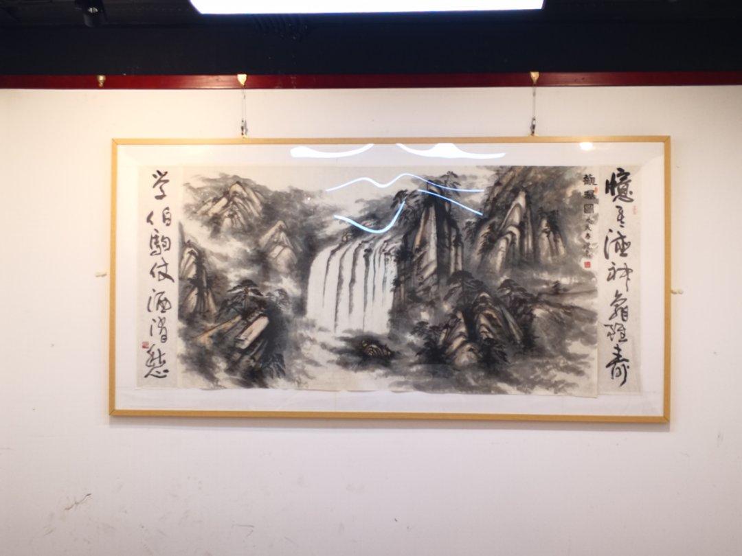 野草诗社理事会向全体诗友和关心、支持诗社的社会各界朋友拜年！