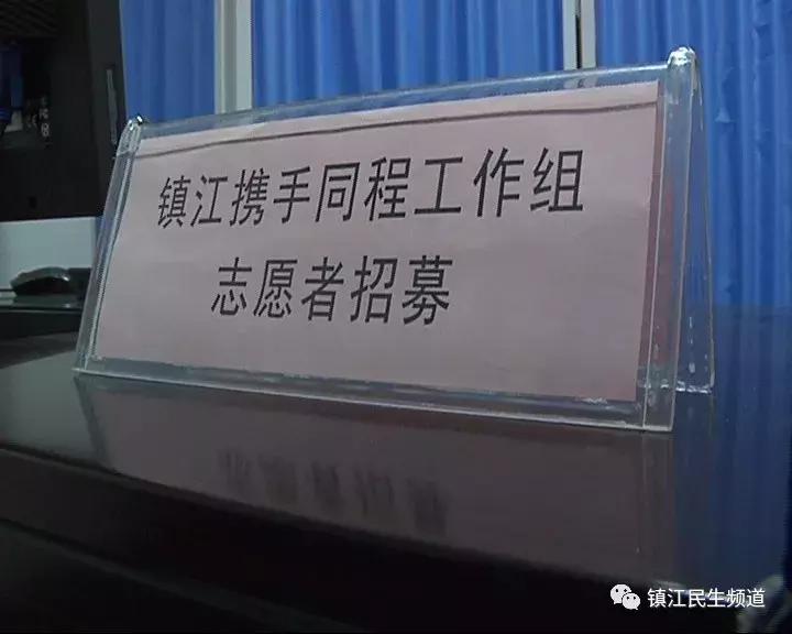 那年妻子刚生完孩子,他出差染上了艾滋病……