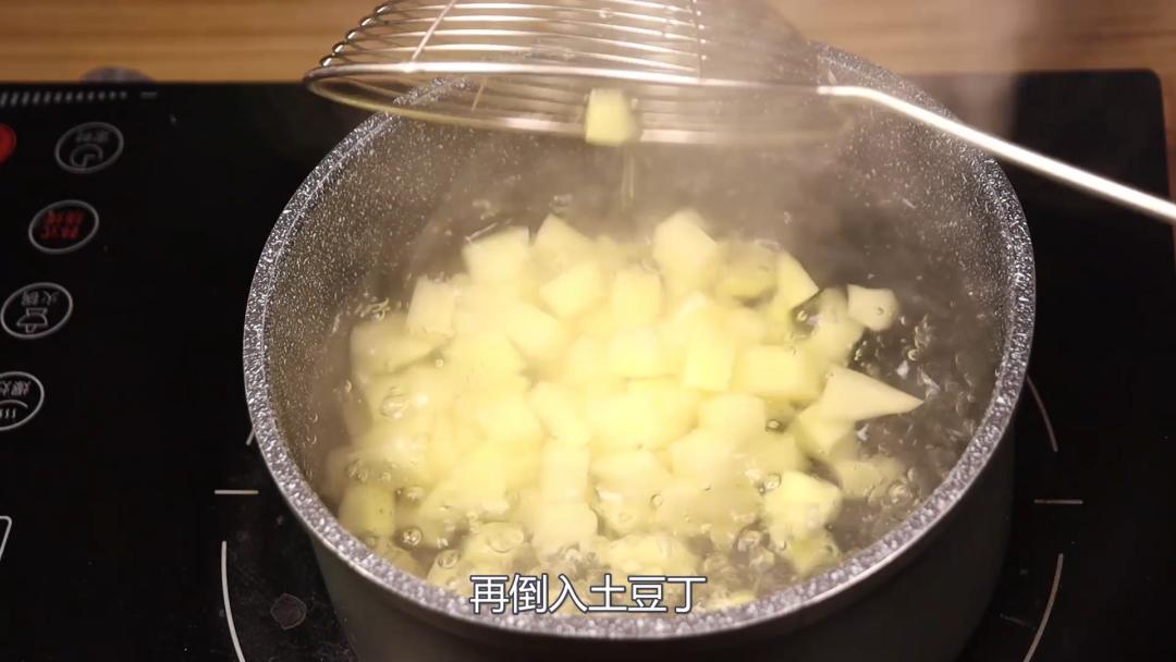 土豆牛肉焖饭宝宝11个月,土豆牛肉一锅蒸宝宝辅食