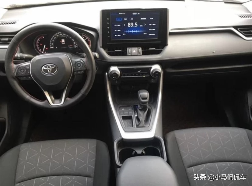 全新丰田荣放落地和用车成本参考,10w公里的丰田荣放值得买吗