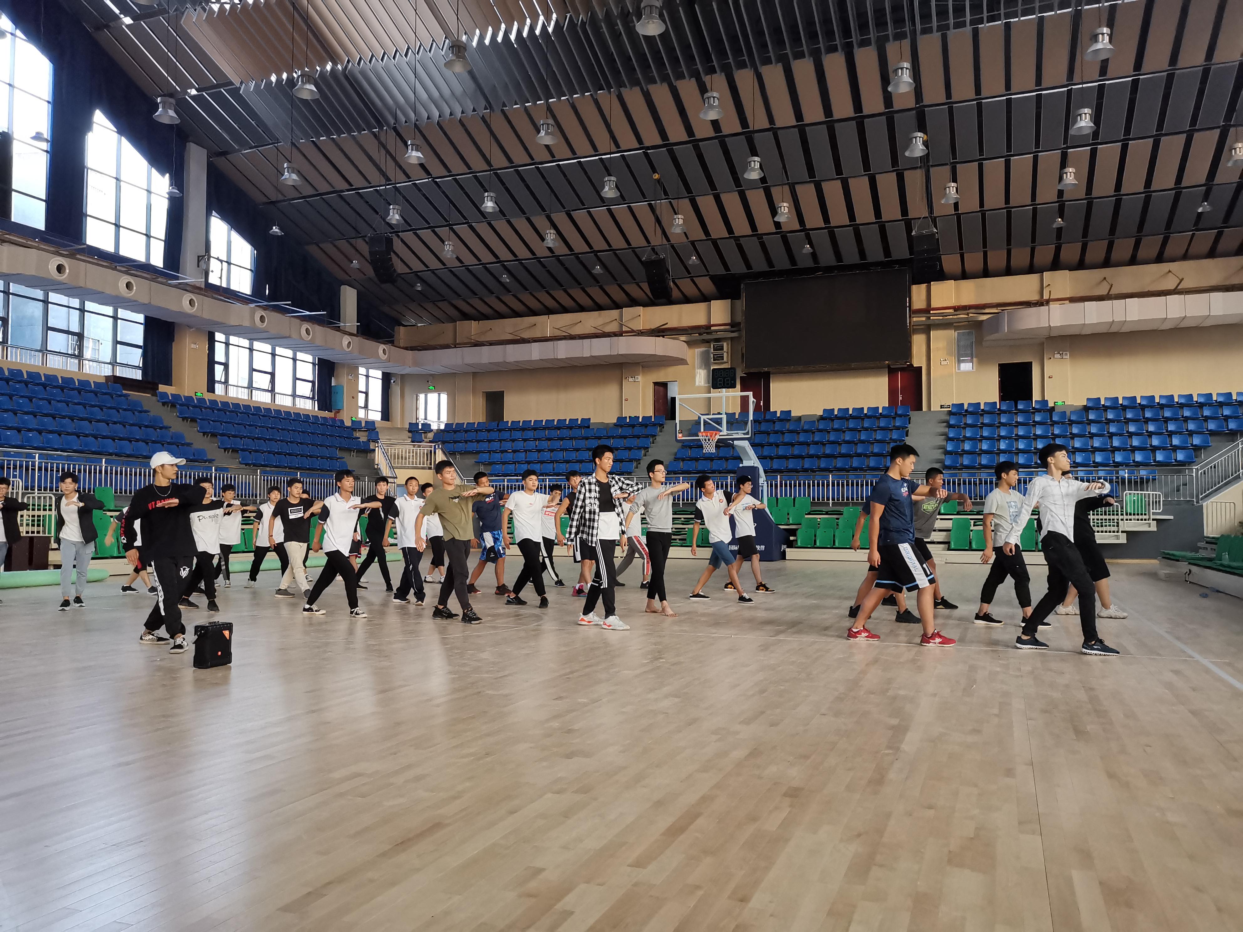 体育青春训练营,体育俱乐部集训营