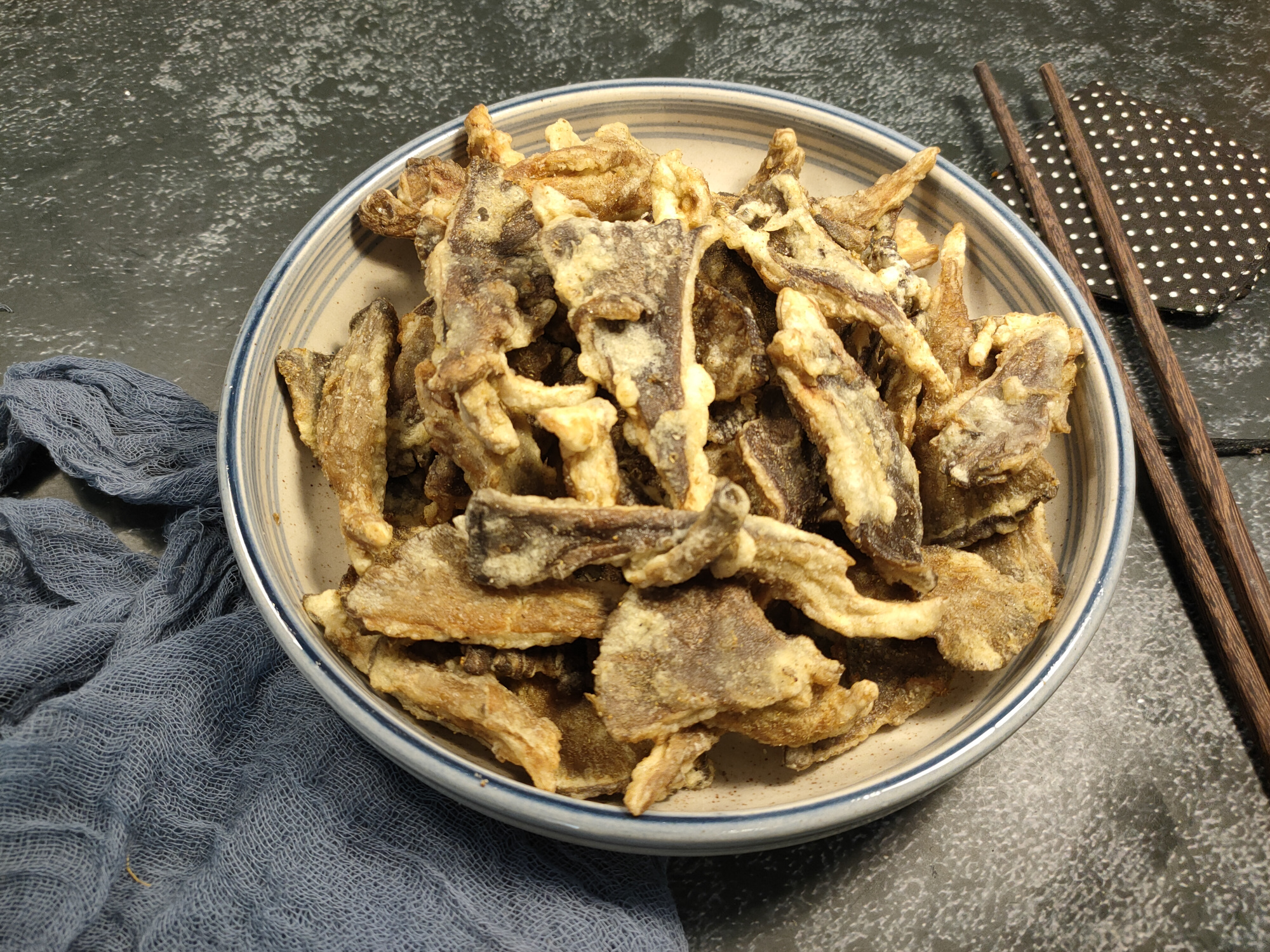 干炸蘑菇用香脆炸粉可以不,干炸蘑菇怎么挂糊