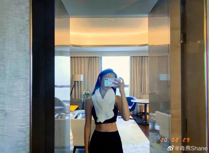 明星疫情素颜照,疫情期间晒太阳照片