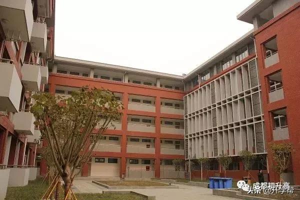 成都校园高颜值,成都环境最好的高中