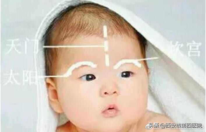 婴儿发烧拉屎绿色,宝宝发烧用自然疗法