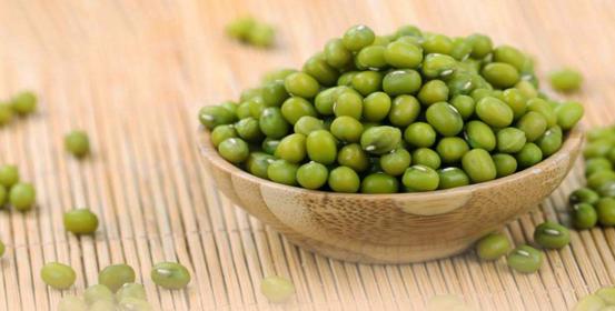 「揭秘」不看医生不吃药，“绿豆方”真的可以使银屑病自愈吗？