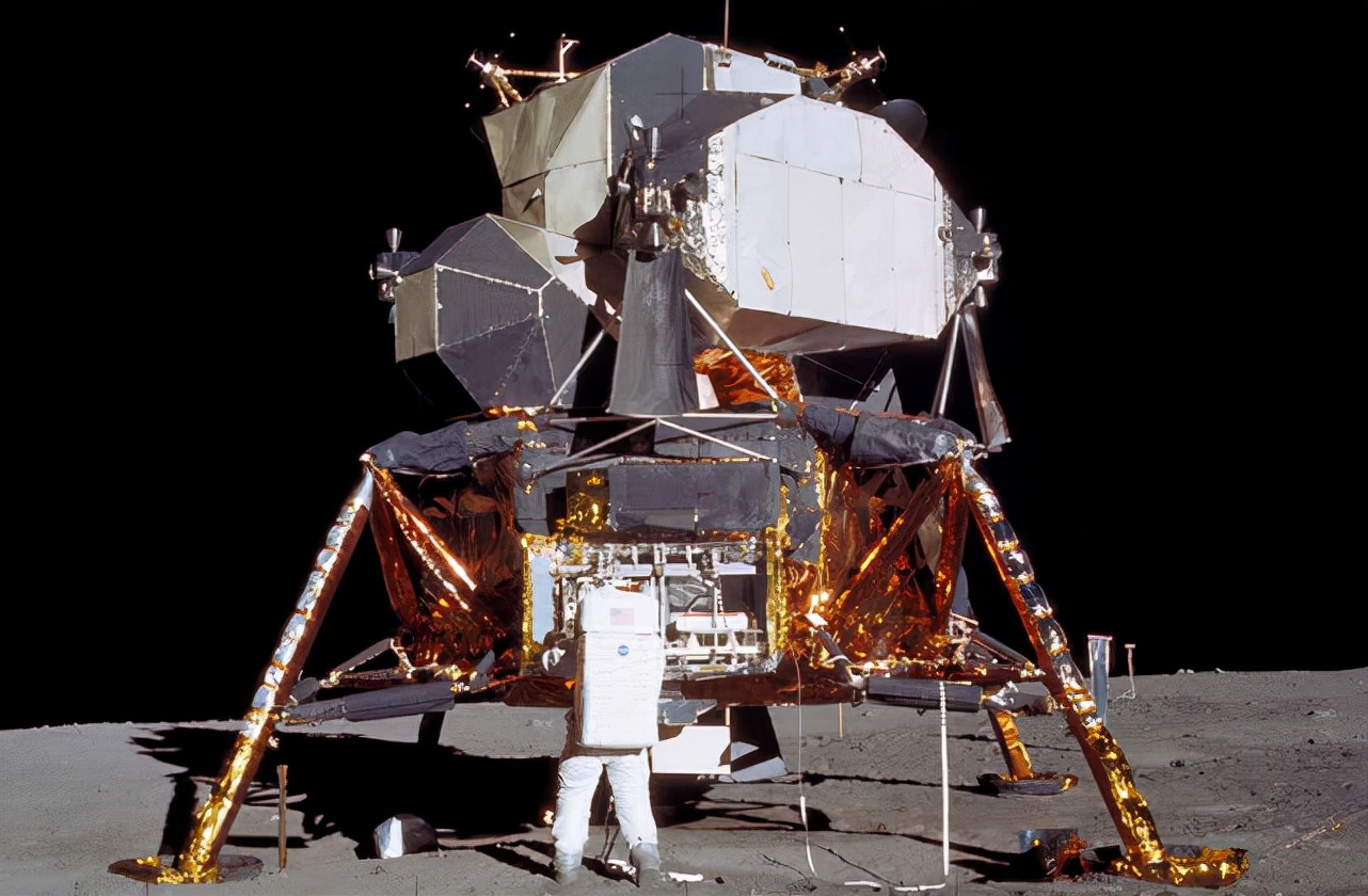 美国登月骗局指的是哪次登月,为什么有人怀疑美国登月造假