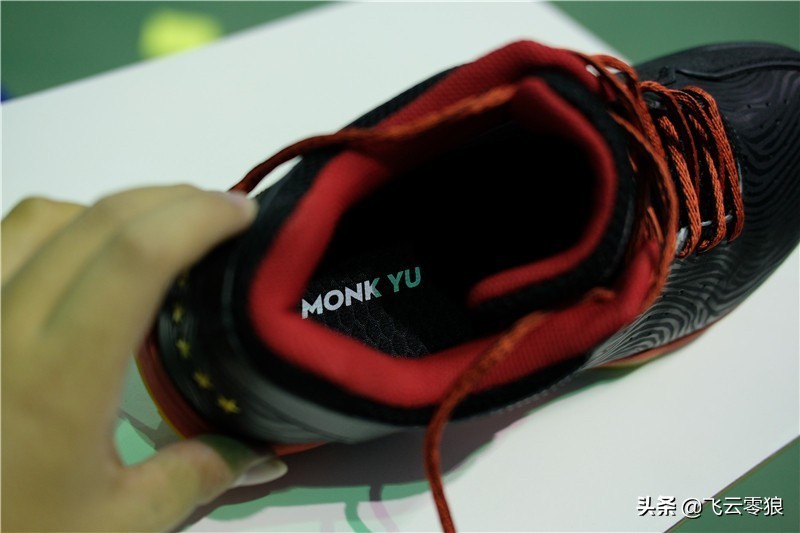 中羽高评分的羽毛球鞋,羽毛球鞋初学者推荐评测