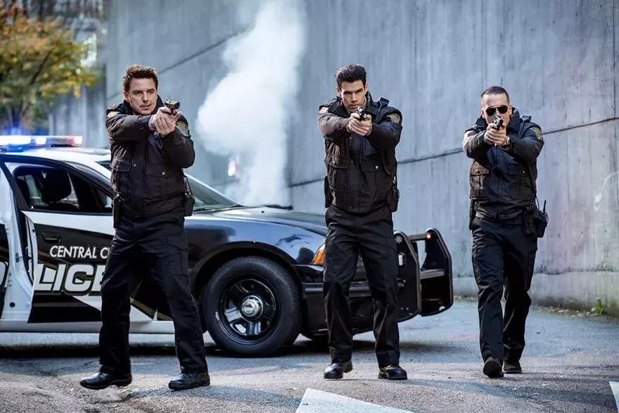 异世界人物介绍,闪电侠异世界