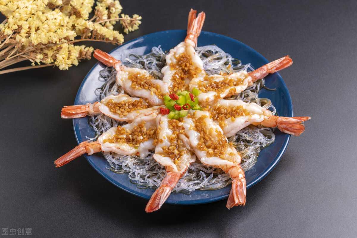 为什么虾熟了会卷起来,虾怎么处理可以弯曲