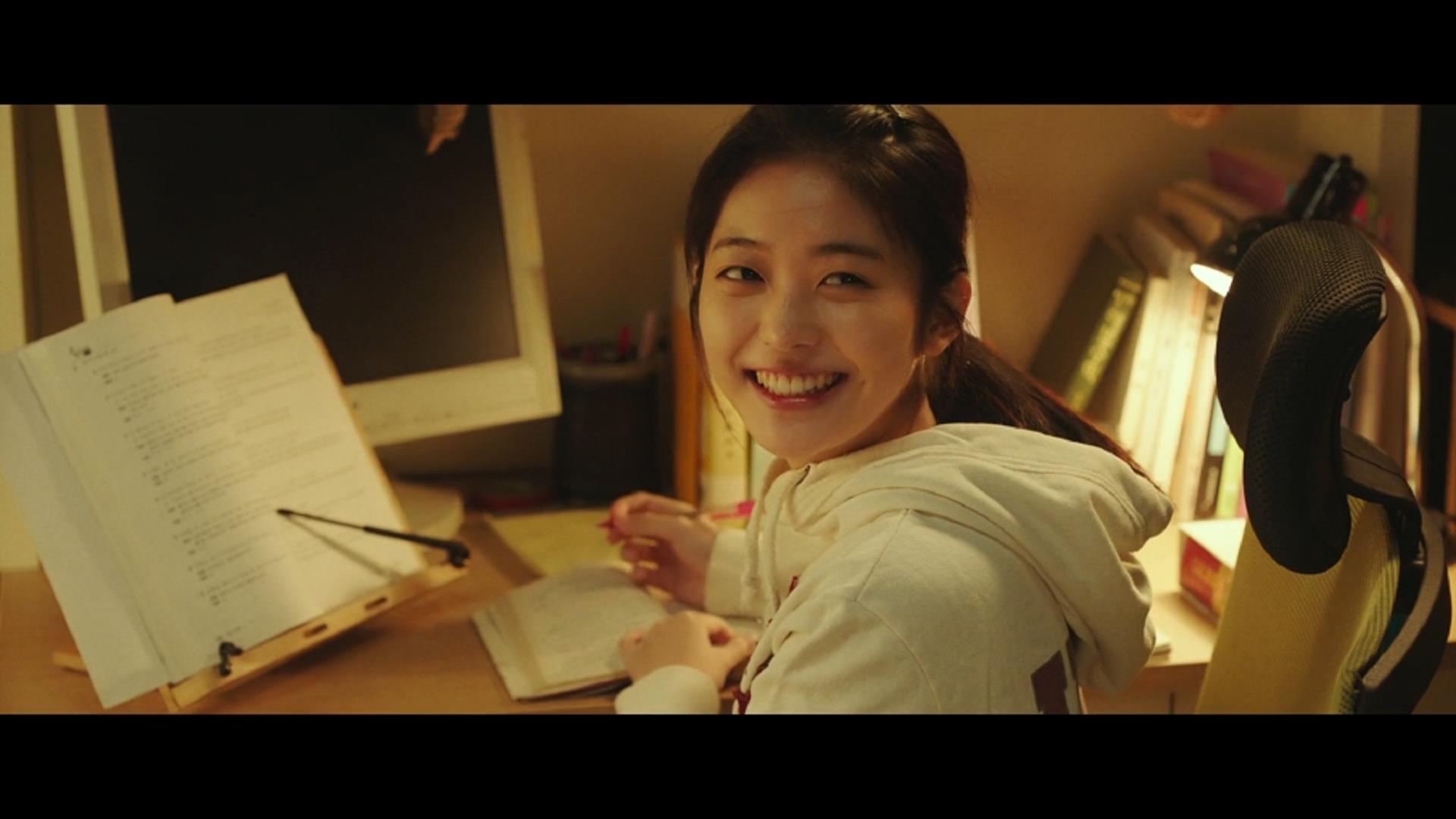 一上映就夺得韩国电影票房冠军，赶超《阿凡达》的纪录，不容错过