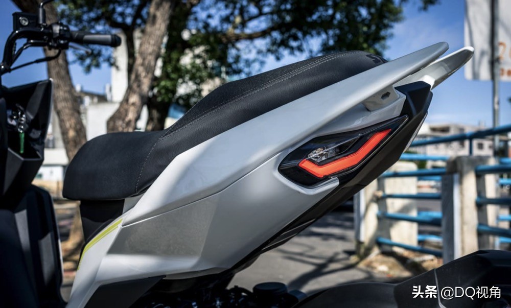 三阳drg158踏板座高,试驾三阳grg158踏板摩托车