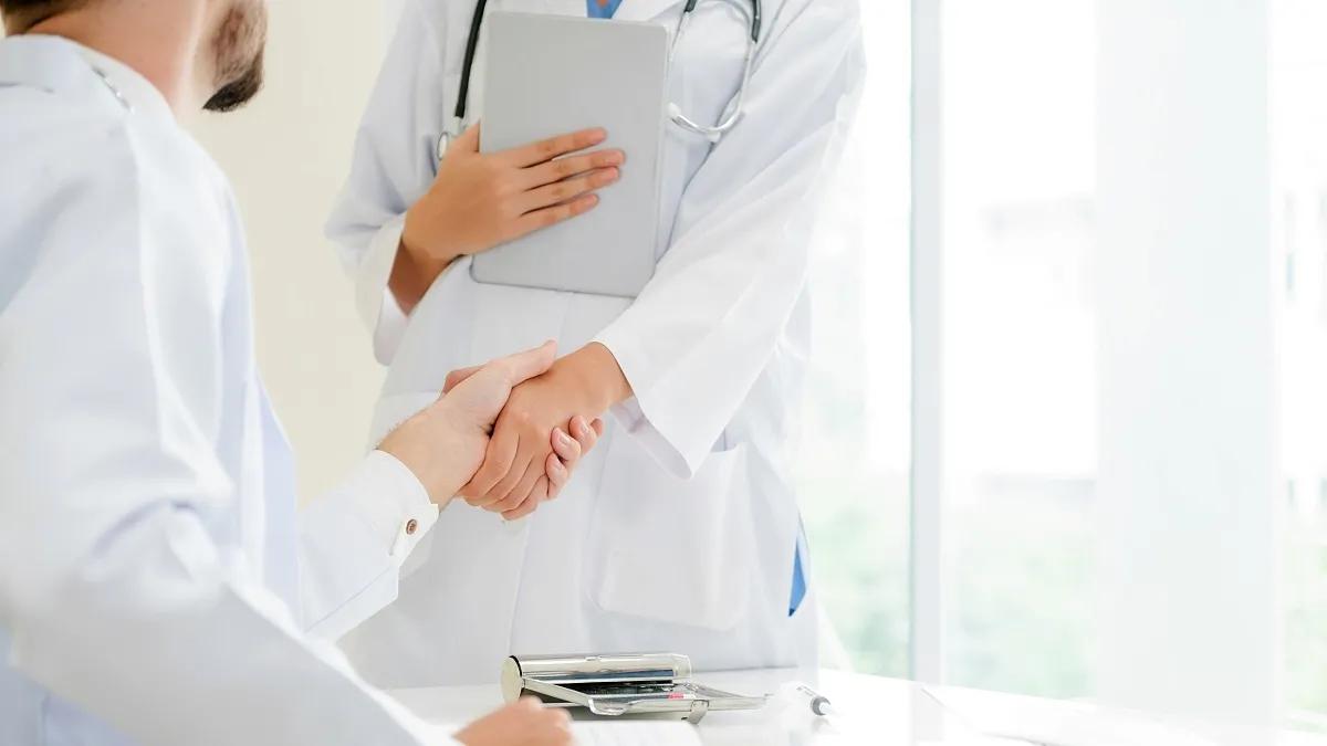 最近大便有血以前有痔疮血鲜红的,便血以为是肠癌