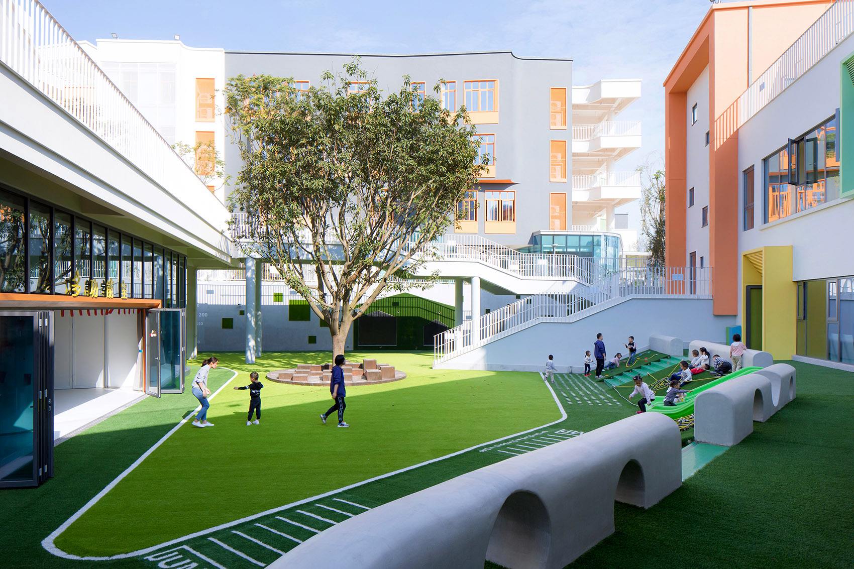 哈密尔顿麓湖幼升小,哈密尔顿麓湖小学教材