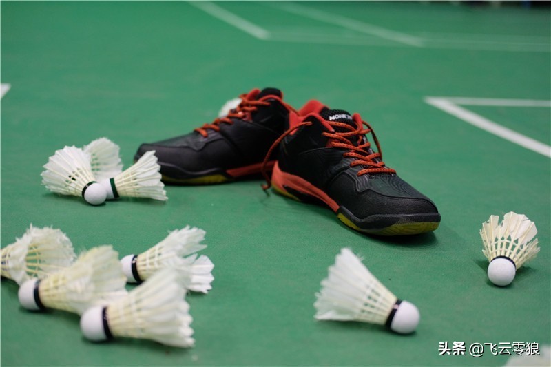 中羽高评分的羽毛球鞋,羽毛球鞋初学者推荐评测