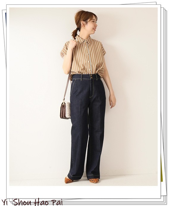 女星喇叭牛仔裤搭配,风衣搭配喇叭牛仔裤