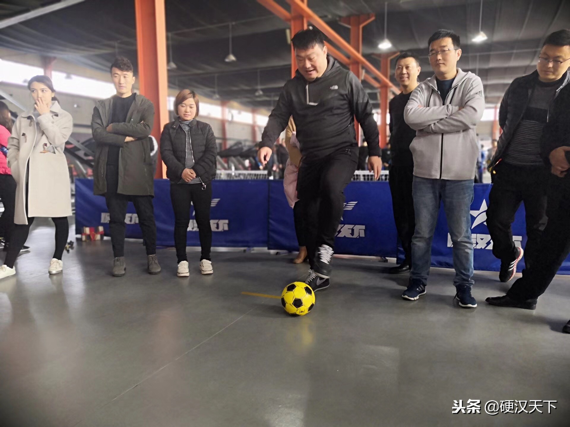 昆仑决儿童组,孩子昆仑决总决赛拼搏