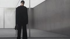 相亲遇到穿巴黎世家的男人,女朋友穿巴黎世家见男朋友