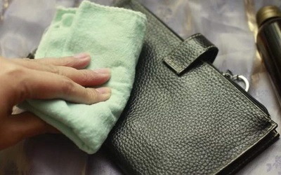 睫毛膏干了又没有化妆品该怎么办,快变干的睫毛膏怎么处理