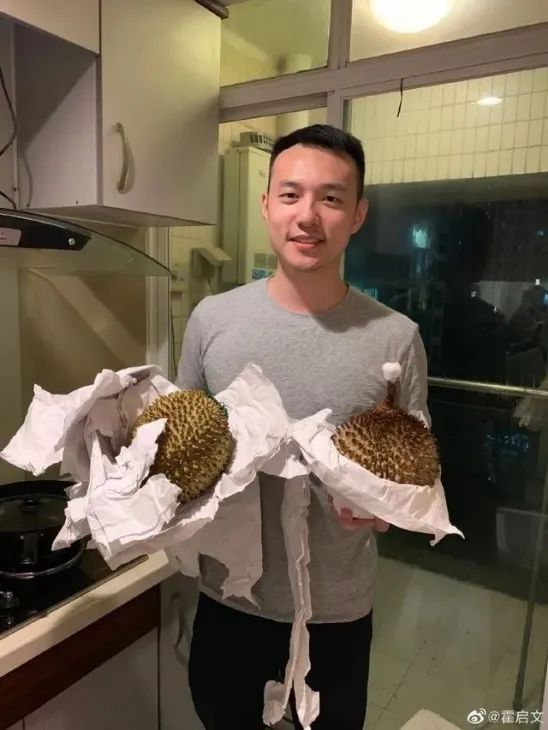 霍启刚三兄弟颜值,霍启刚家族兄弟