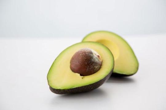 拉布拉多吃什么会有生命危险,拉布拉多禁止吃什么水果