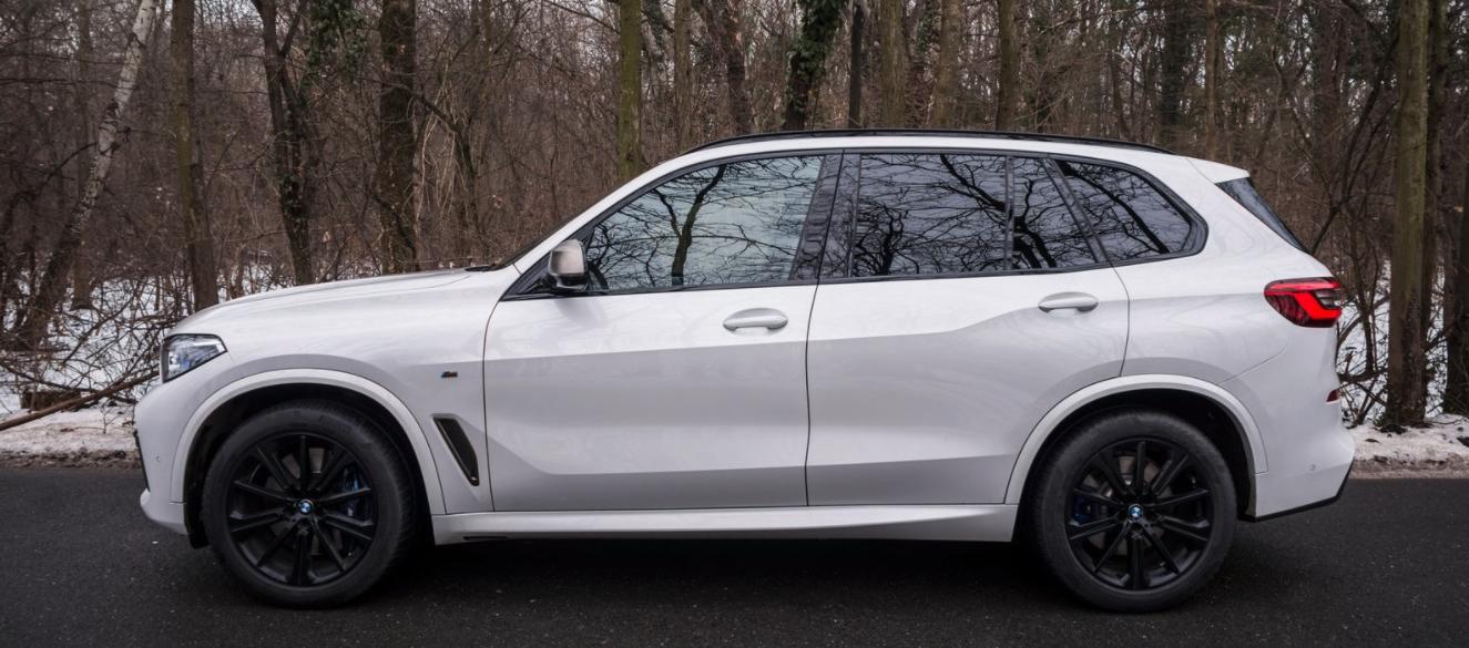 试驾国产宝马x53.0t跑高速,海外宝马x5柴油版冷启动