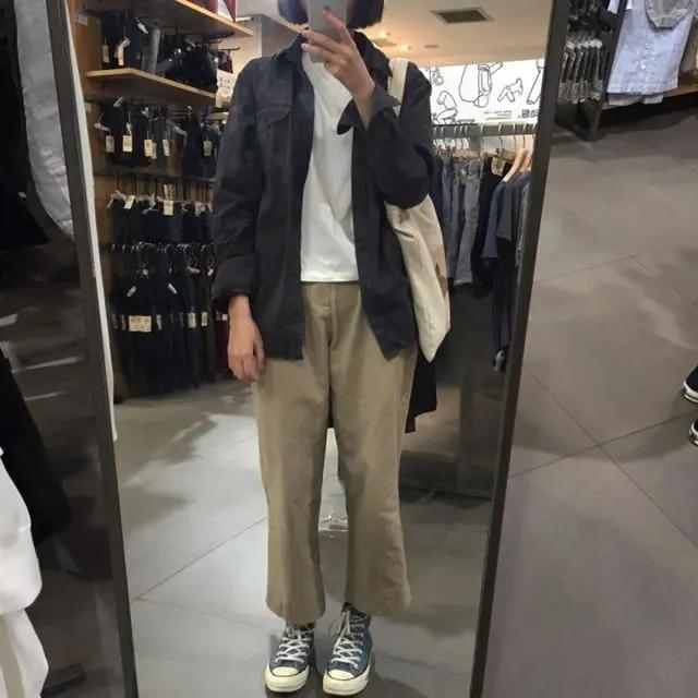 明星穿匡威经典款高帮,跟着明星学穿搭黑色匡威