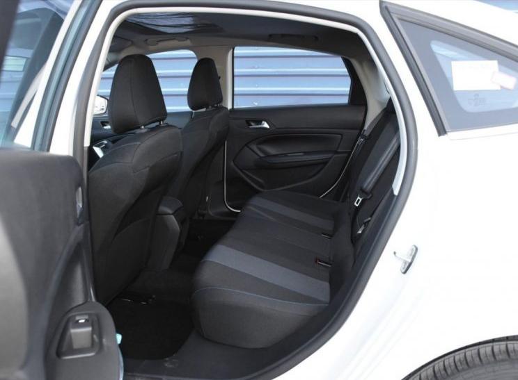 标致308现在值得购买吗,标致308有什么优缺点