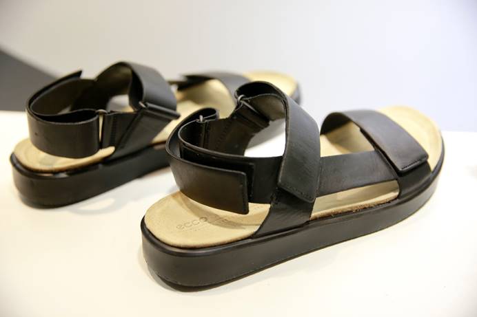 这样舒适的沙滩鞋，你会不喜欢吗