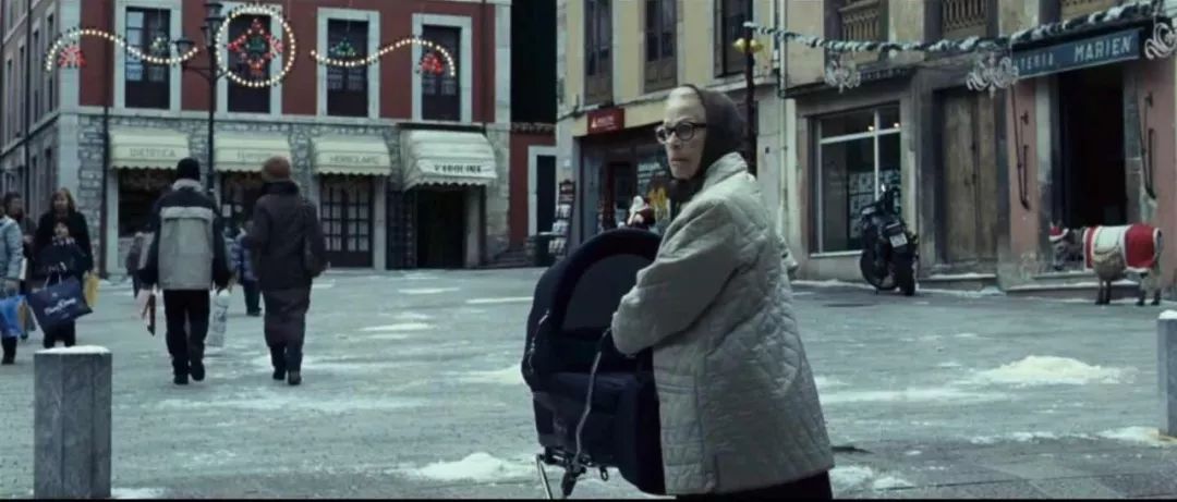 为了儿子放弃自己一生视频,一部非常感人的恐怖片