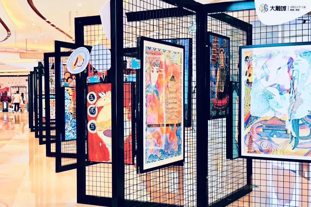 西安赛格品牌大升级！瑞幸和COACH做邻居，西安商业8月迷幻现实