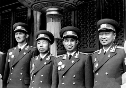 粟裕不能成为元帅的真实原因，根本不是谦虚，是资格不够