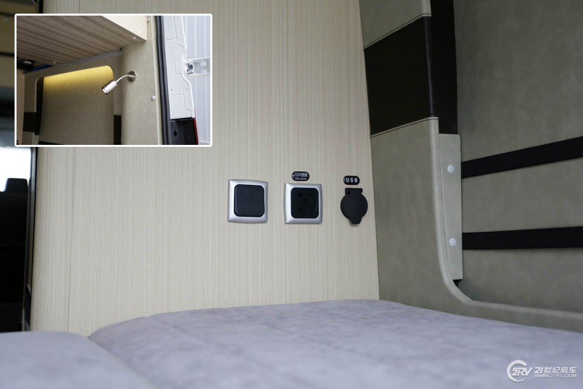 25万大通v90七座,大通v90自动挡5.95米长轴高顶房车