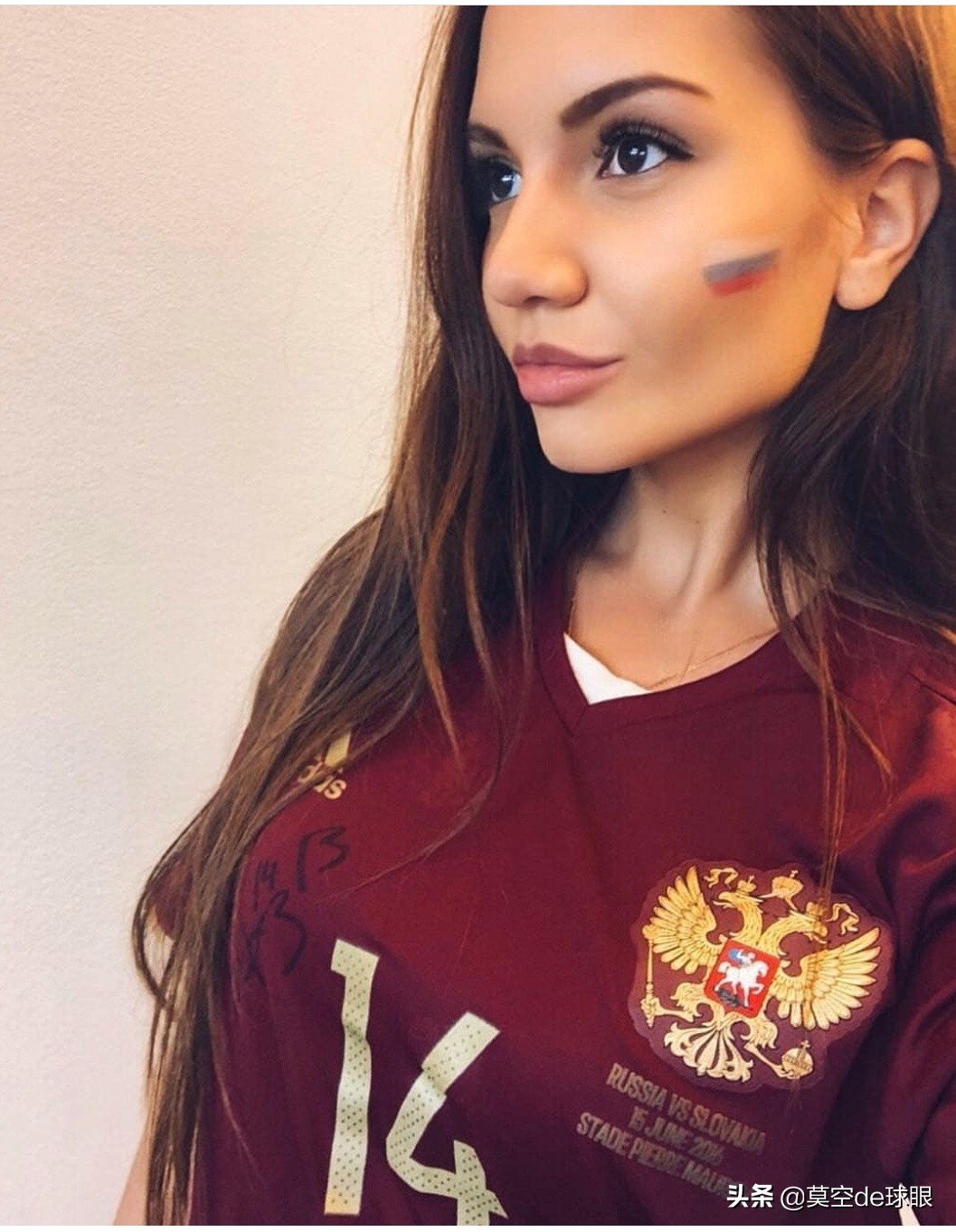 热爱足球的姐妹们最帅气,迟到的说一声,祝所有女球迷节日快乐!