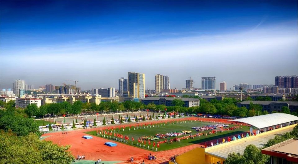 以*藏西**命名却不在*藏西**，很多人被校名劝退，考上后真香了