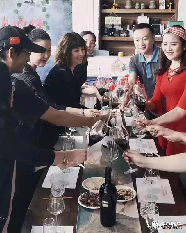 “无人酒馆”意大利进口葡萄酒品酒会，今天我是马老师