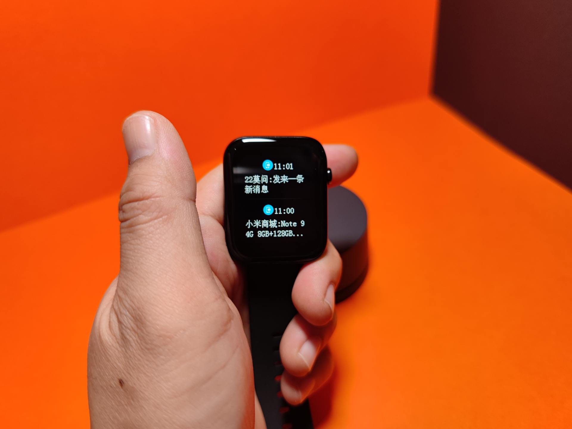 能测气温气压的智能手表,可监测体温和血糖的手表