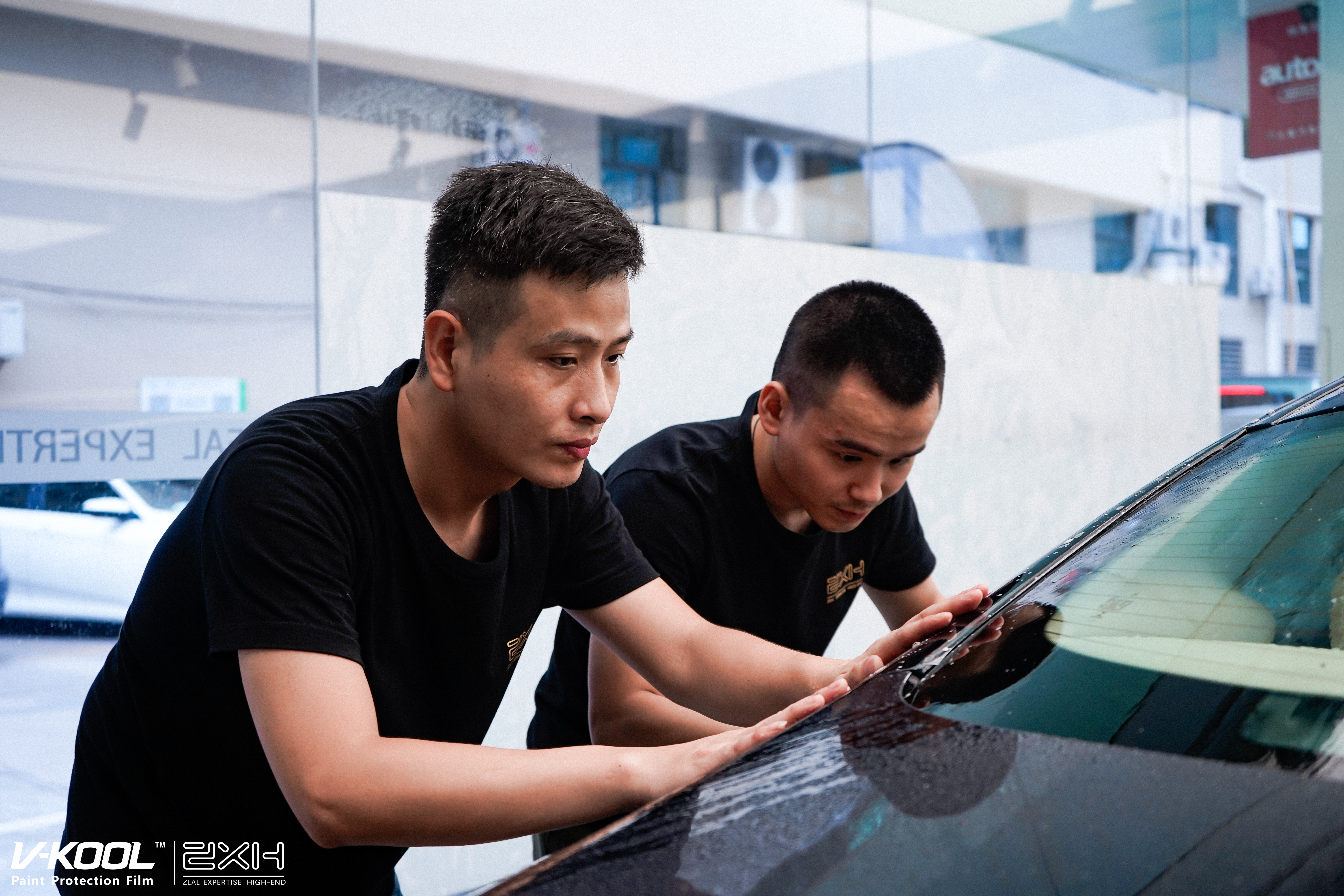 最美奔驰e200,奔驰e200轿跑操作视频